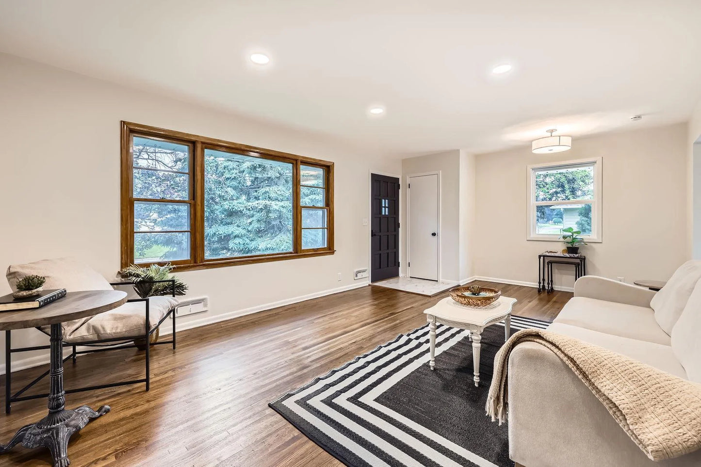 6318 Perry Avenue, Brooklyn Center, MN 55429