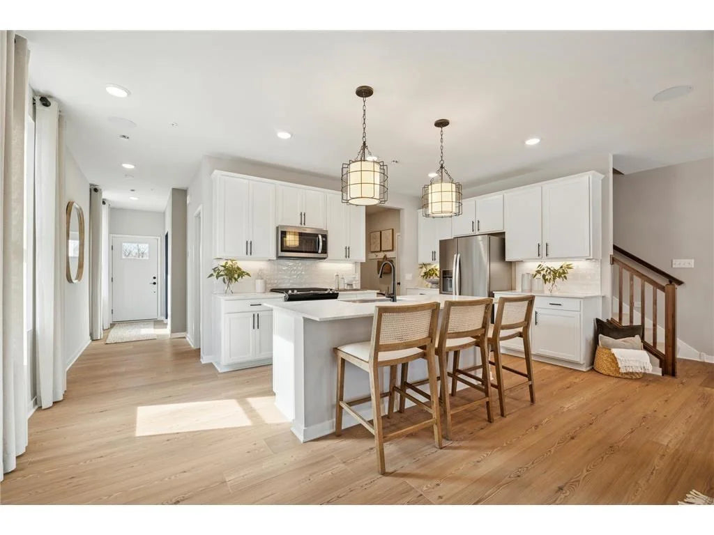 10391 Glacier Lane, Maple Grove, MN 55369