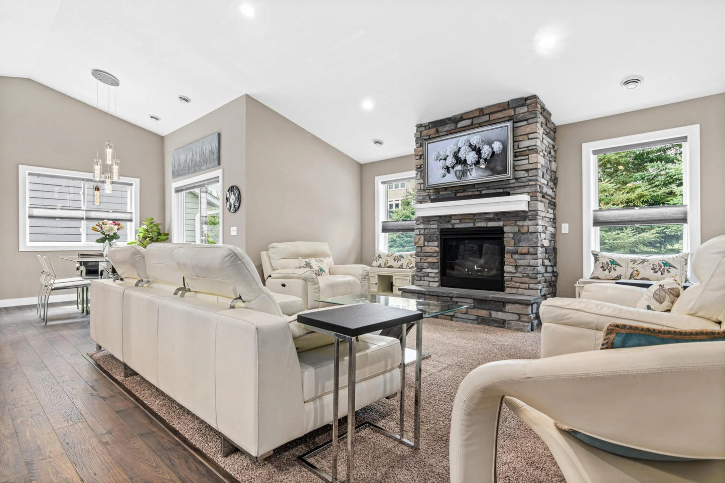 5030 Dale Ridge Road, Woodbury, MN 55129