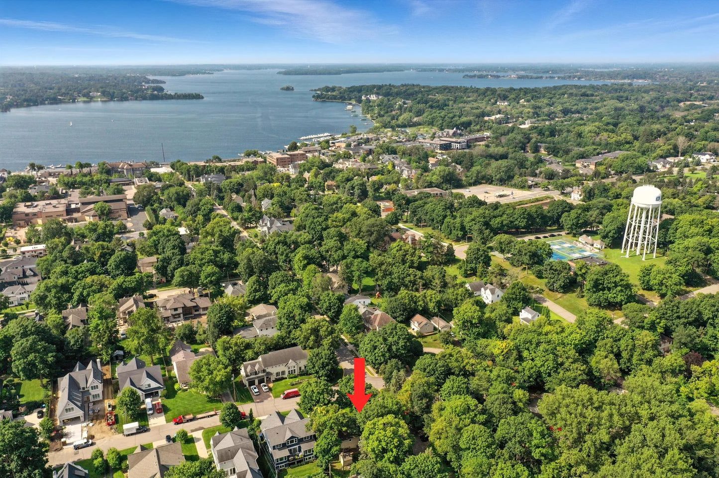 607 Gardner Street, Wayzata, MN 55391