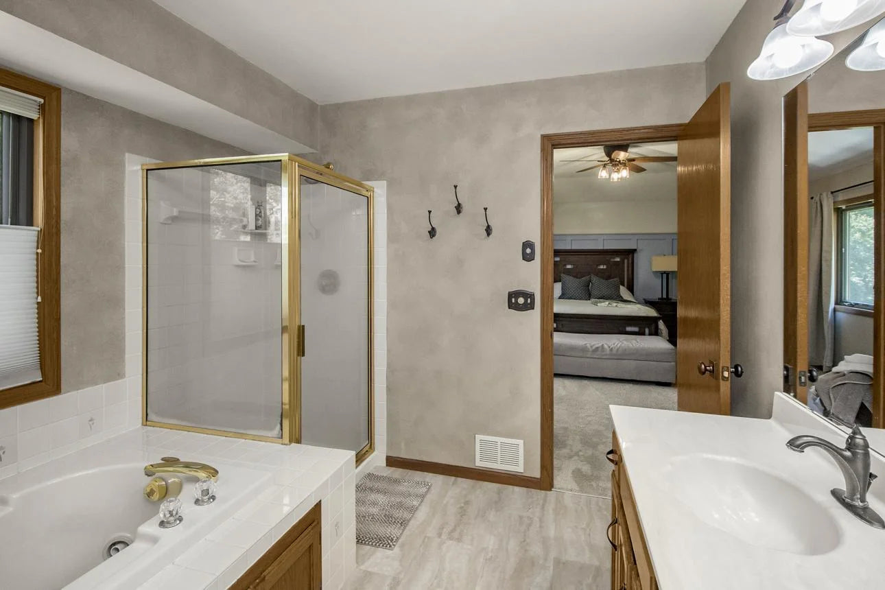 591 Autumn Oaks Court, Eagan, MN 55123
