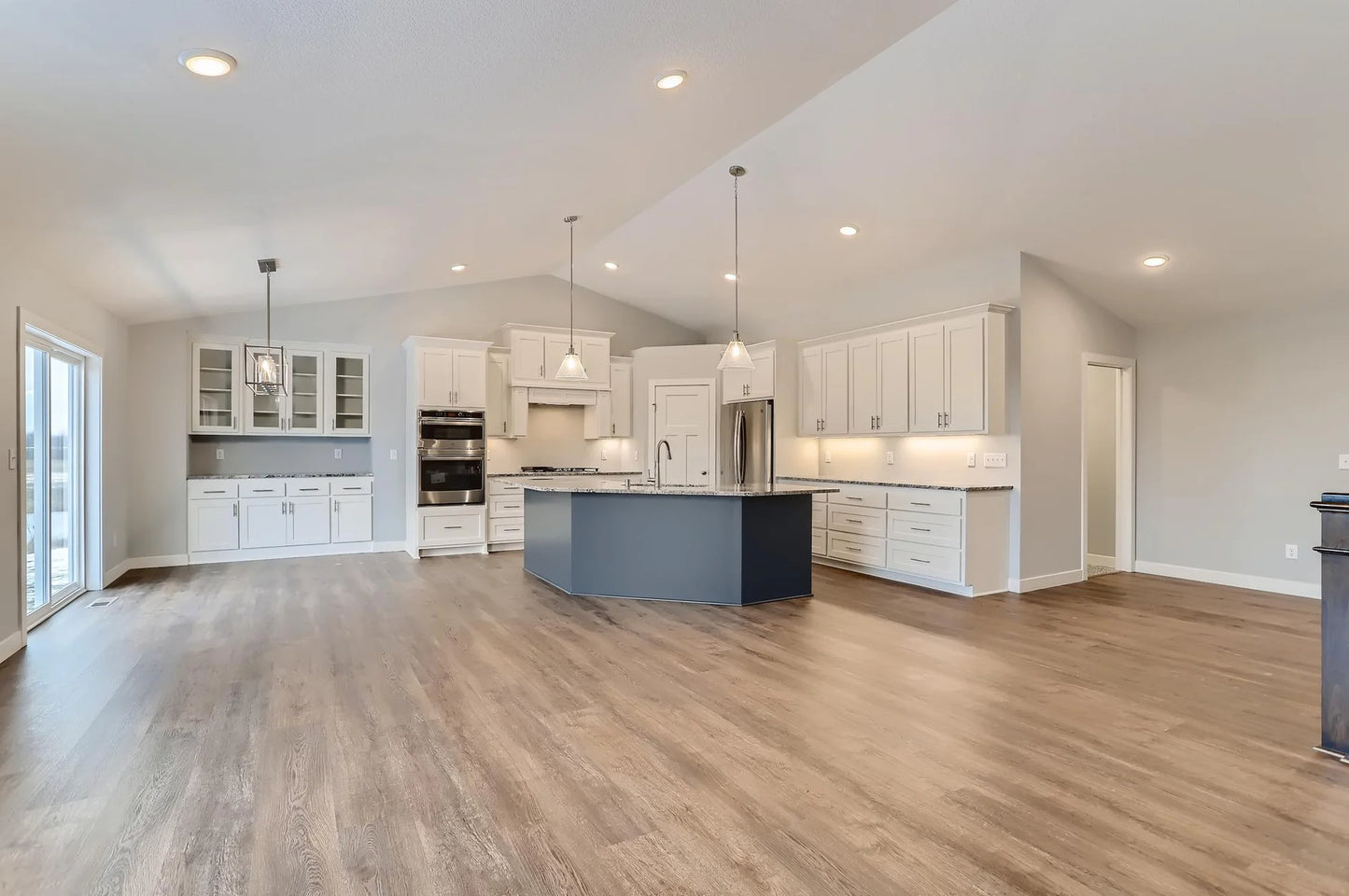 000 110th Ave N , Dayton, MN 55369