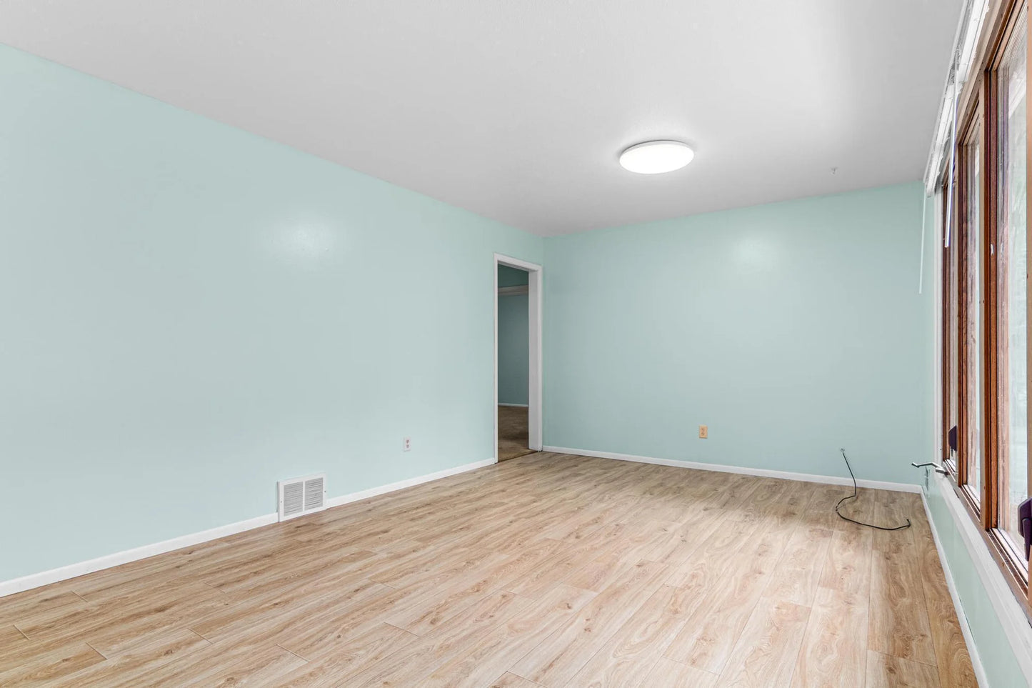 6225 Century Boulevard, Brooklyn Park, MN 55429