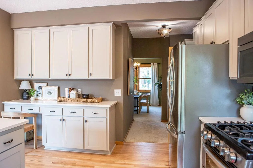 2505 Christian Drive, Chaska, MN 55318