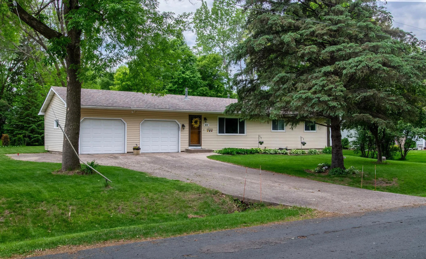 8659 215th Street, Forest Lake, MN 55025