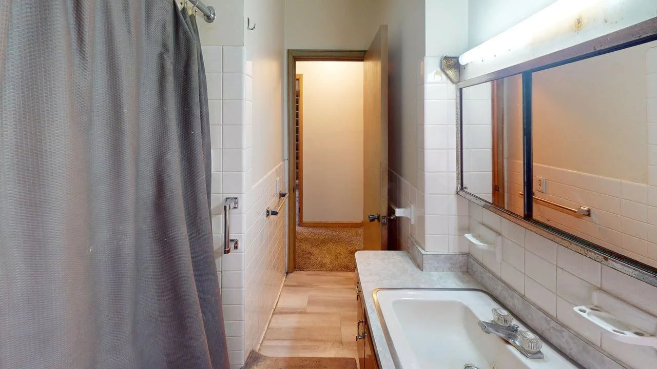 2849 Jersey Avenue, Saint Louis Park, MN 55426