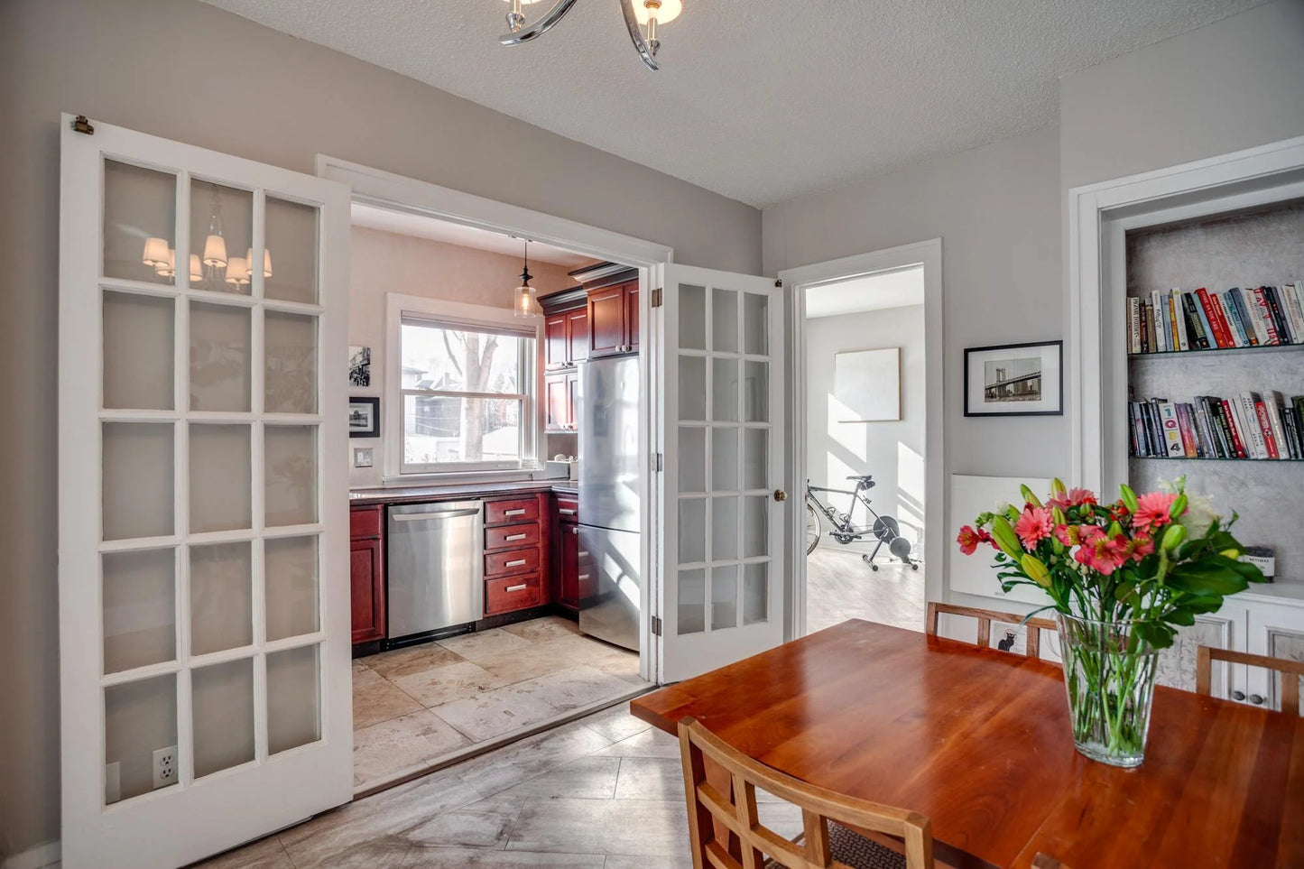 79 Western Avenue, Saint Paul, MN 55102