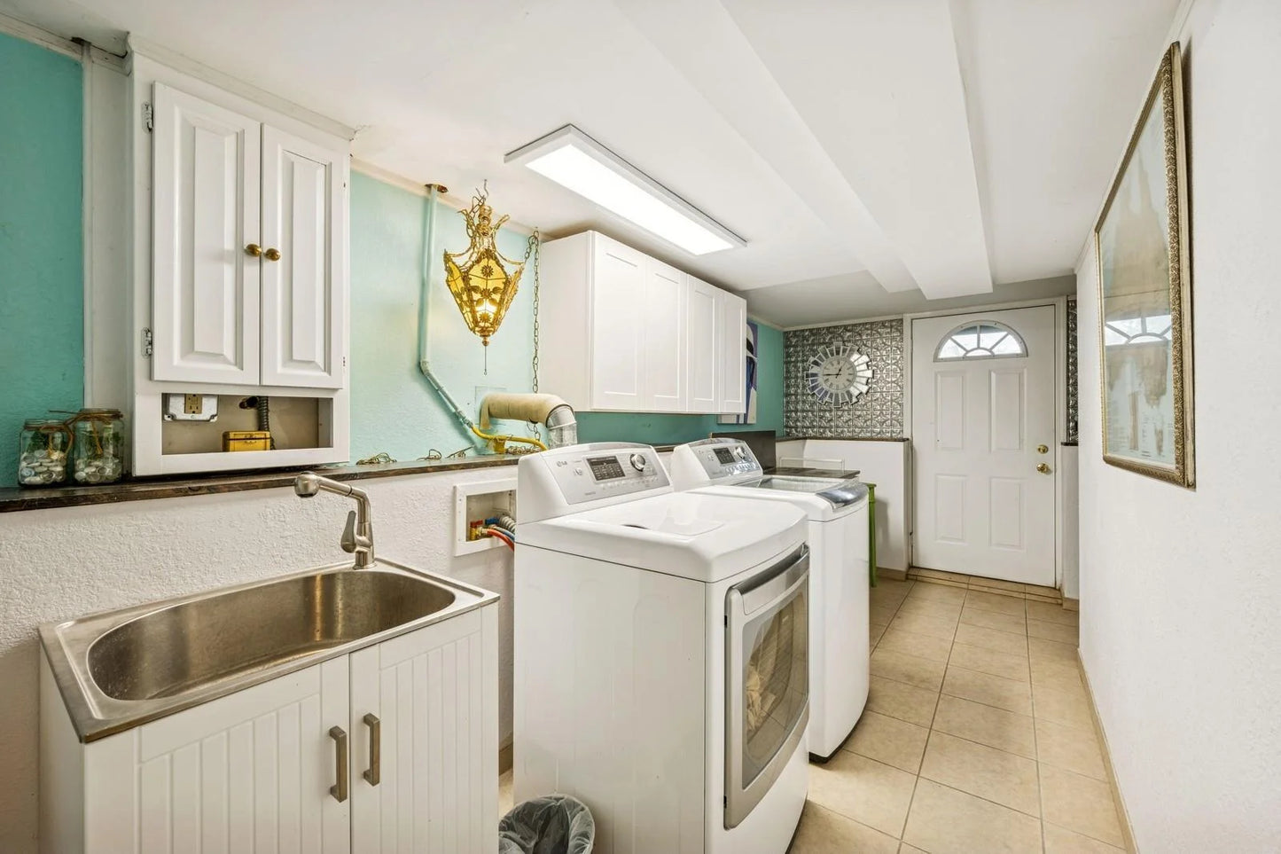 2500 Ensign Avenue, Golden Valley, MN 55427