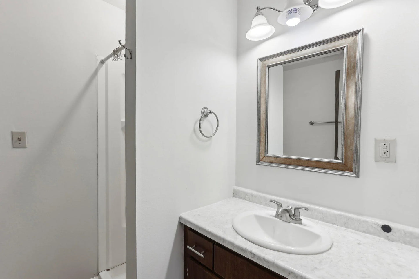 450 Ford Road, Saint Louis Park, MN 55426