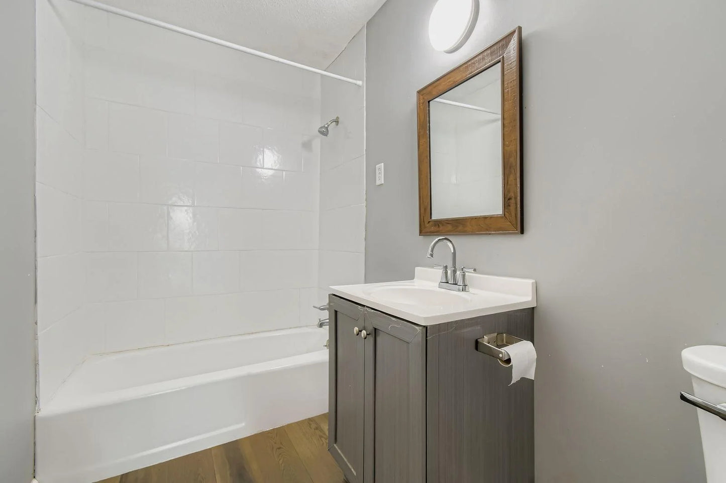 597 Geranium Avenue, Saint Paul, MN 55130