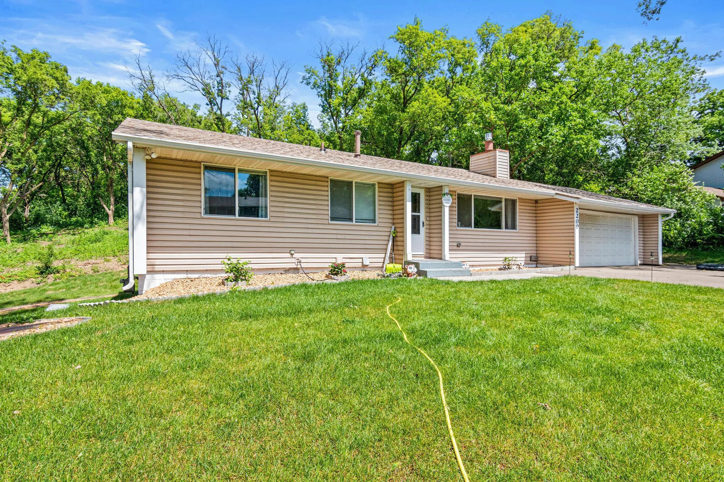 2200 Horizon Road, Burnsville, MN 55337