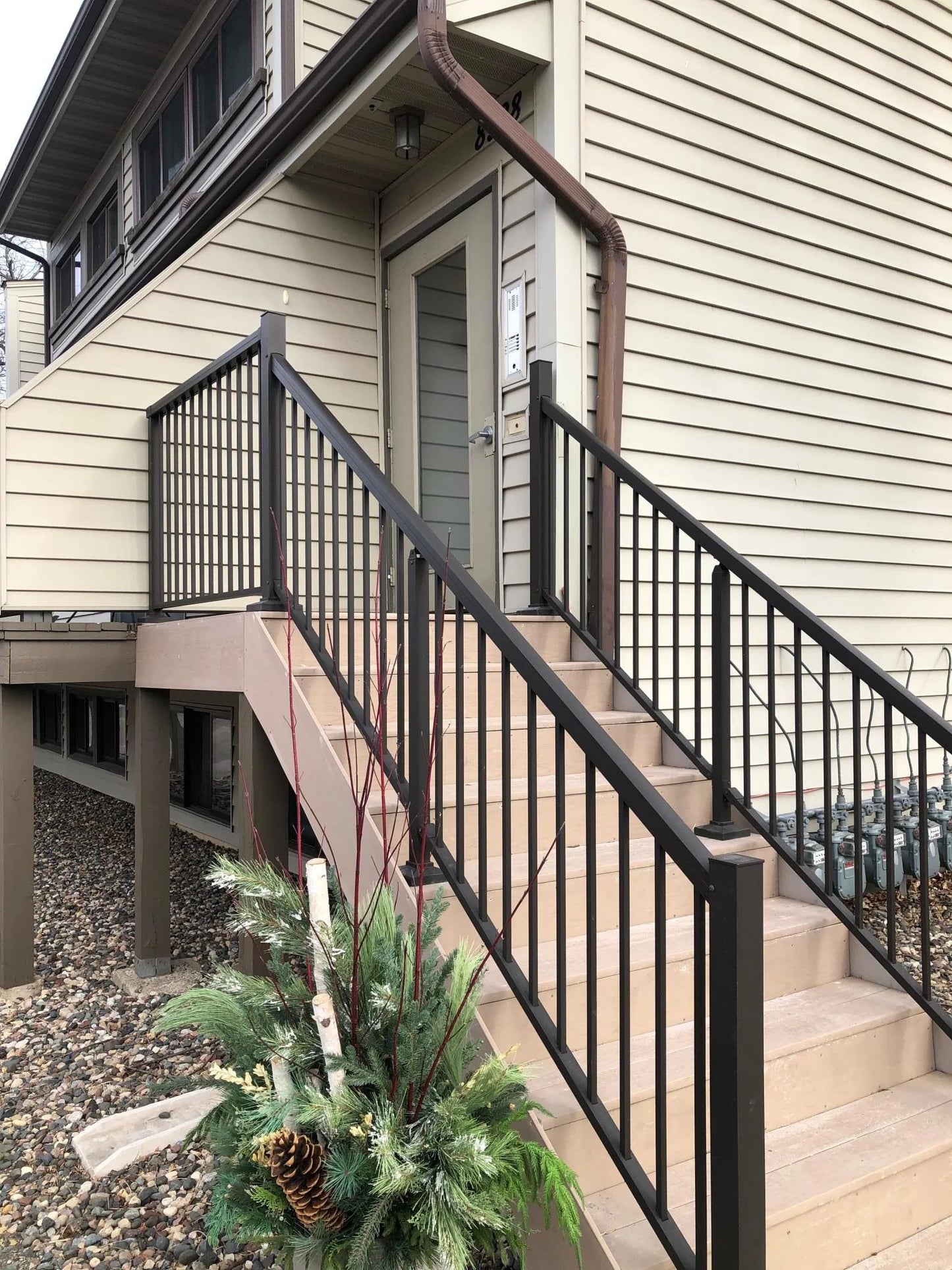 8928 Neill Lake Road, Eden Prairie, MN 55347