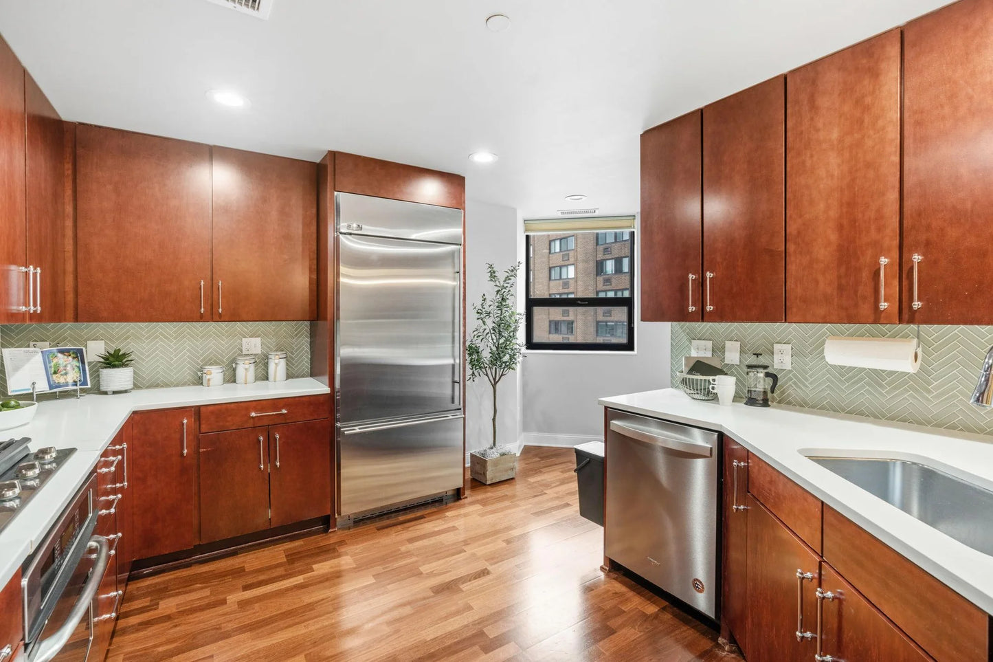 100 3rd Avenue, Minneapolis, MN 55401