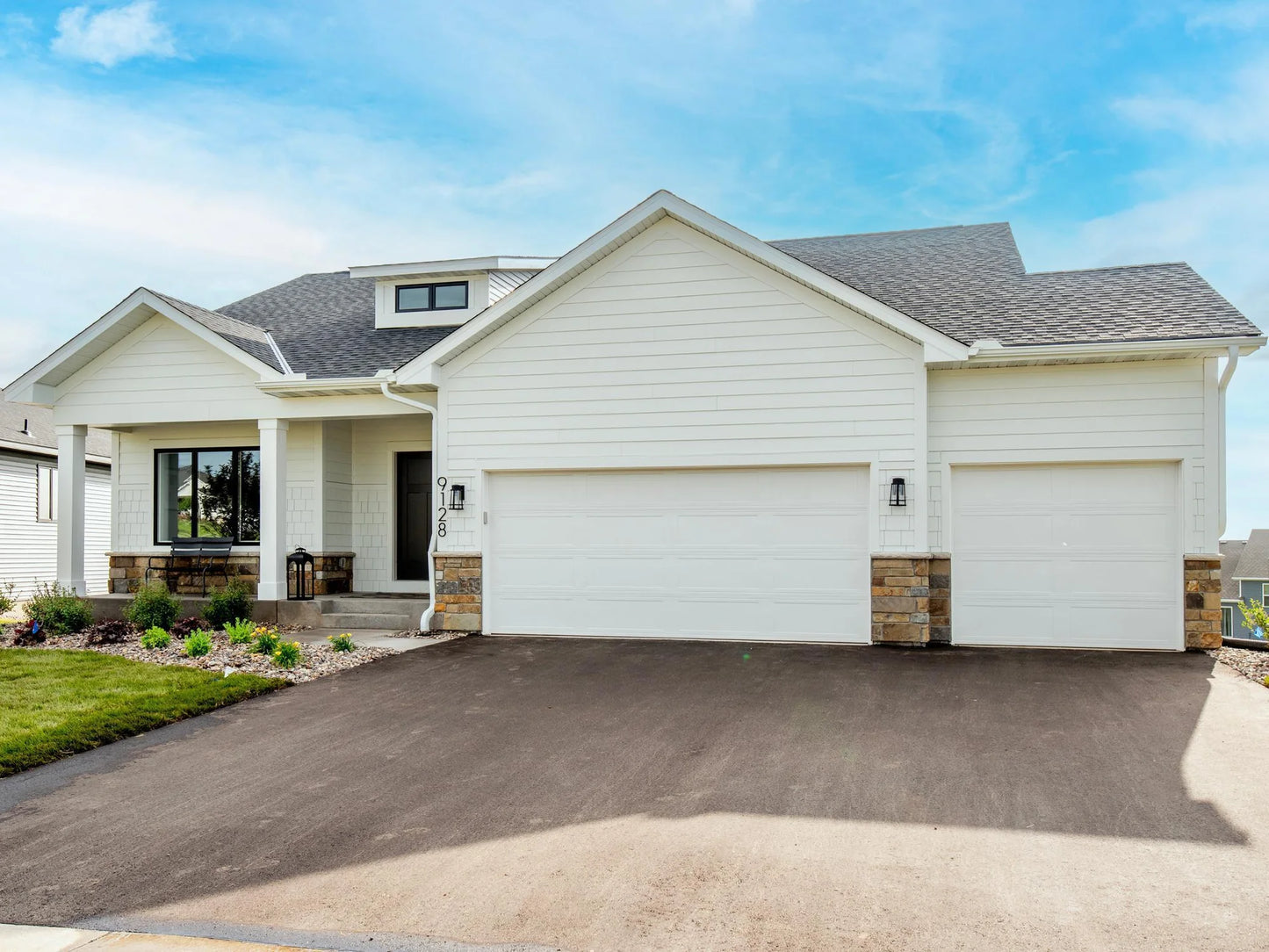 9128 62nd Street, Cottage Grove, MN 55016