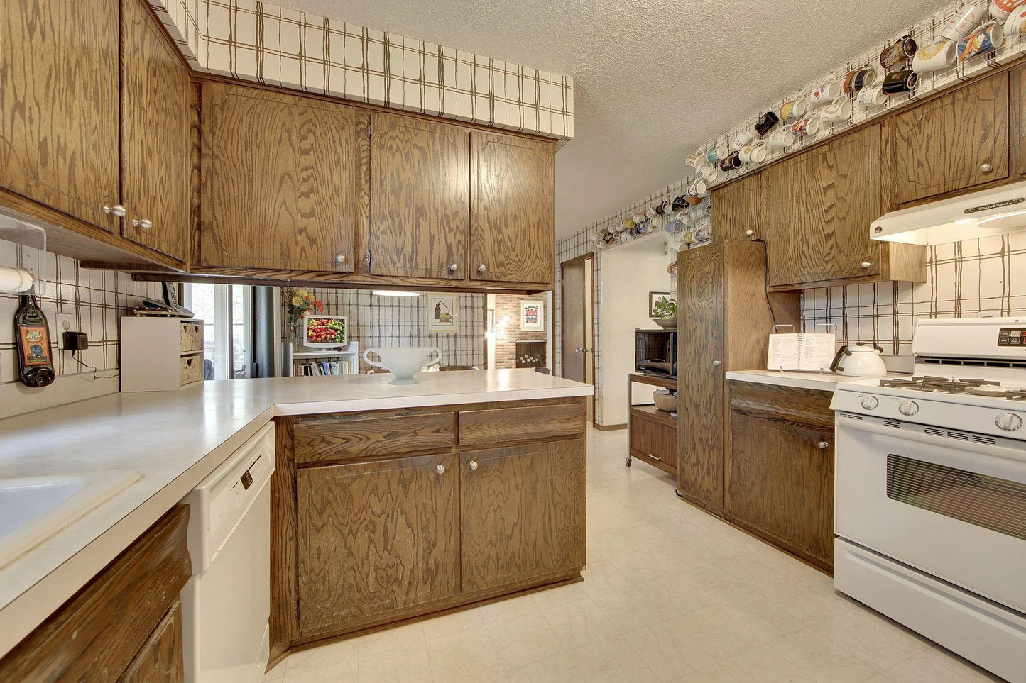6308 Limerick Lane, Edina, MN 55439