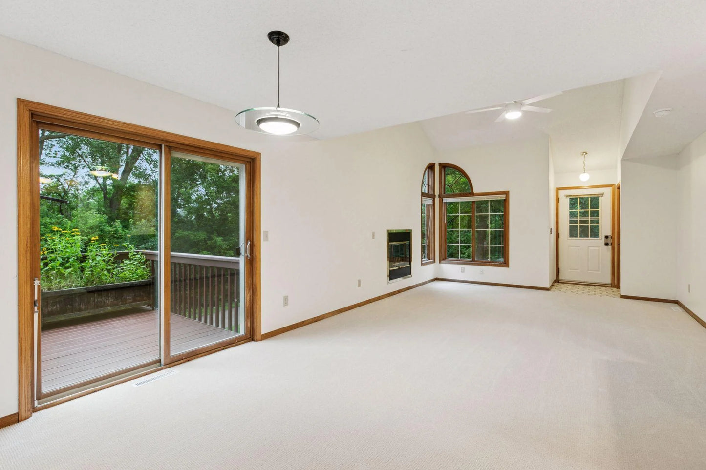 100 Primrose Court, Vadnais Heights, MN 55127