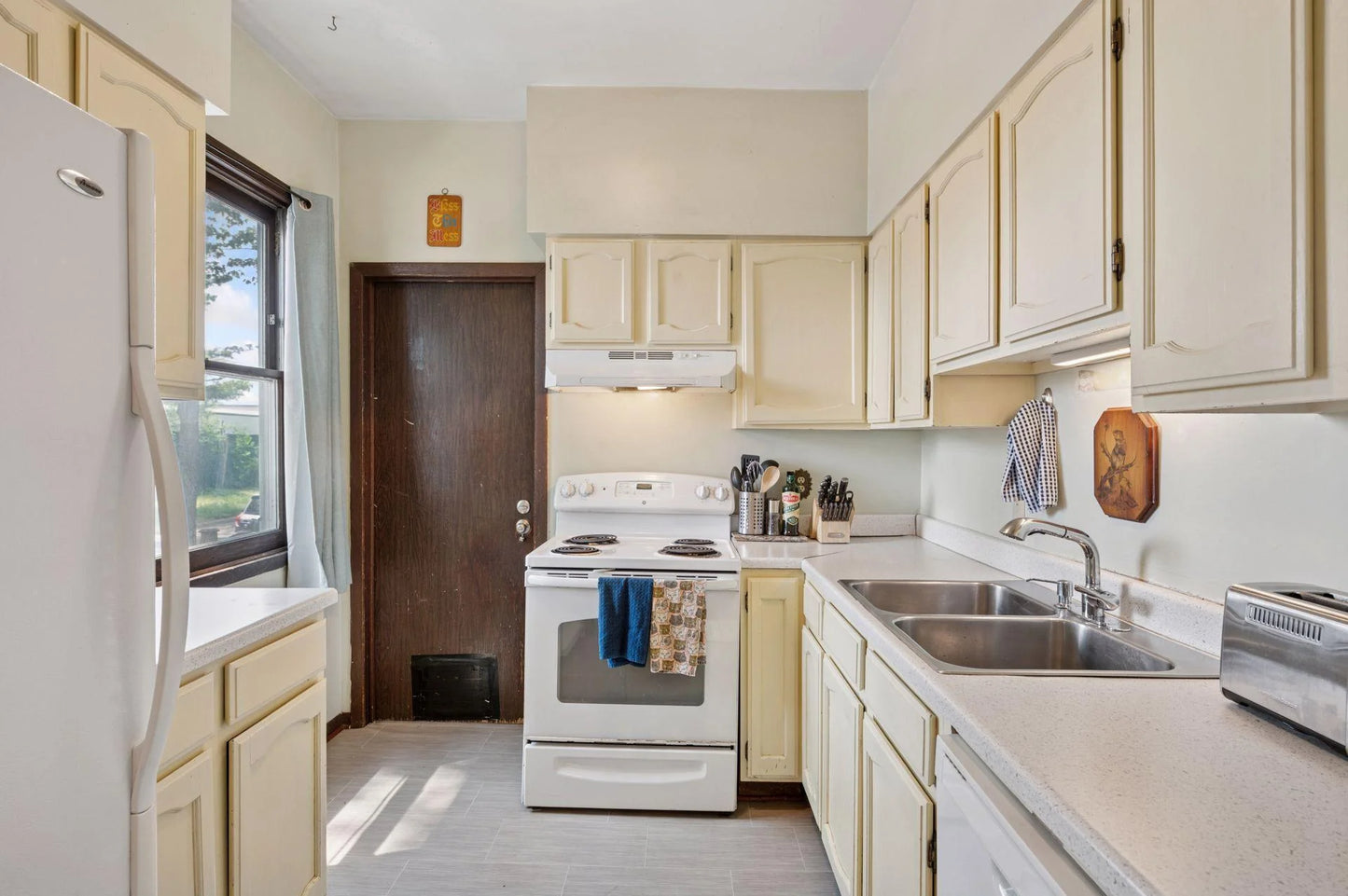 2420 25th Avenue, Minneapolis, MN 55406