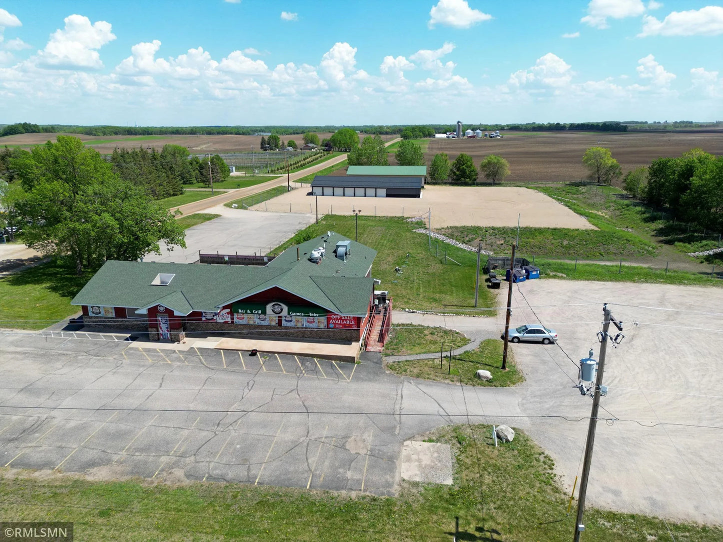 10480 State Highway 24 , Annandale, MN 55302