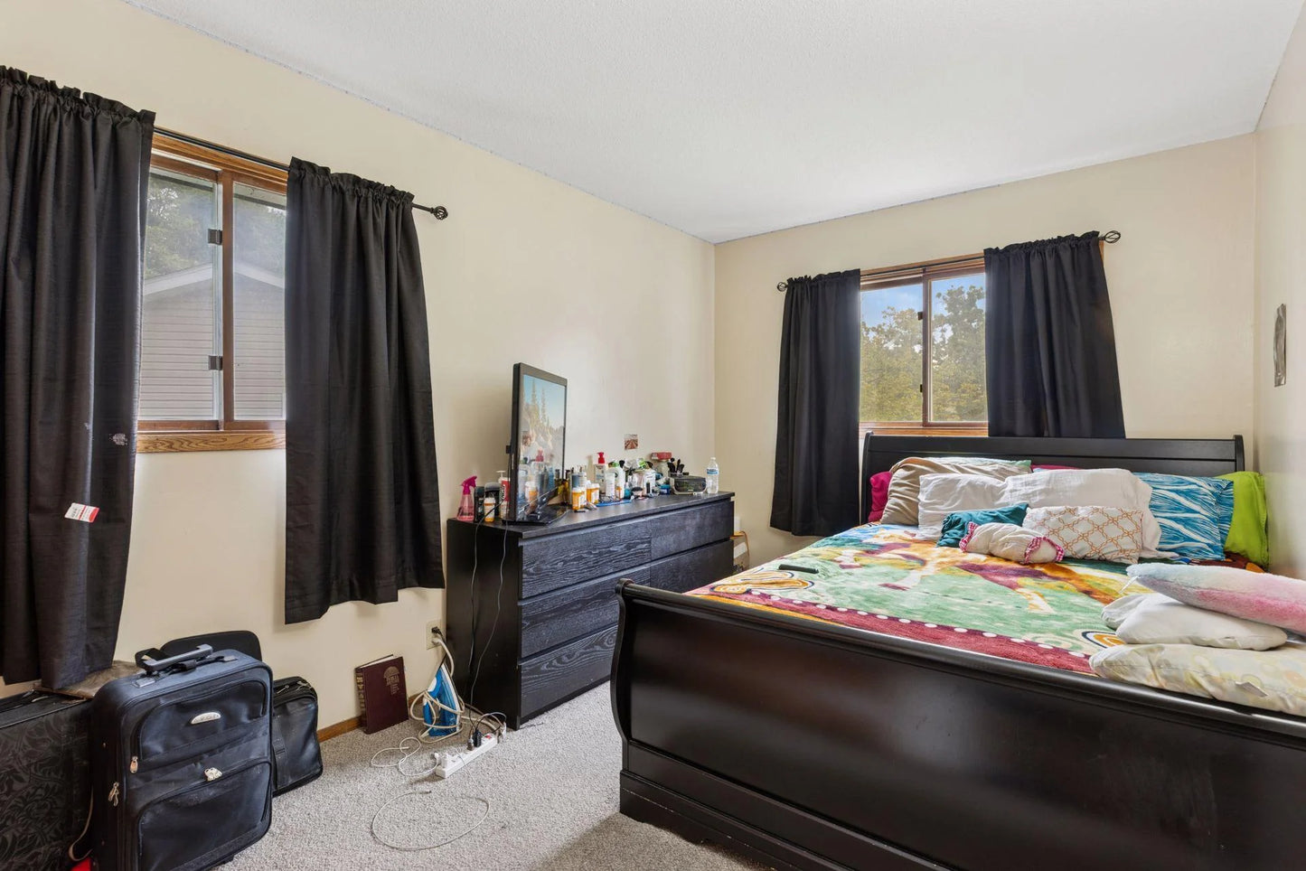 501 Shadyside Circle, Hopkins, MN 55343