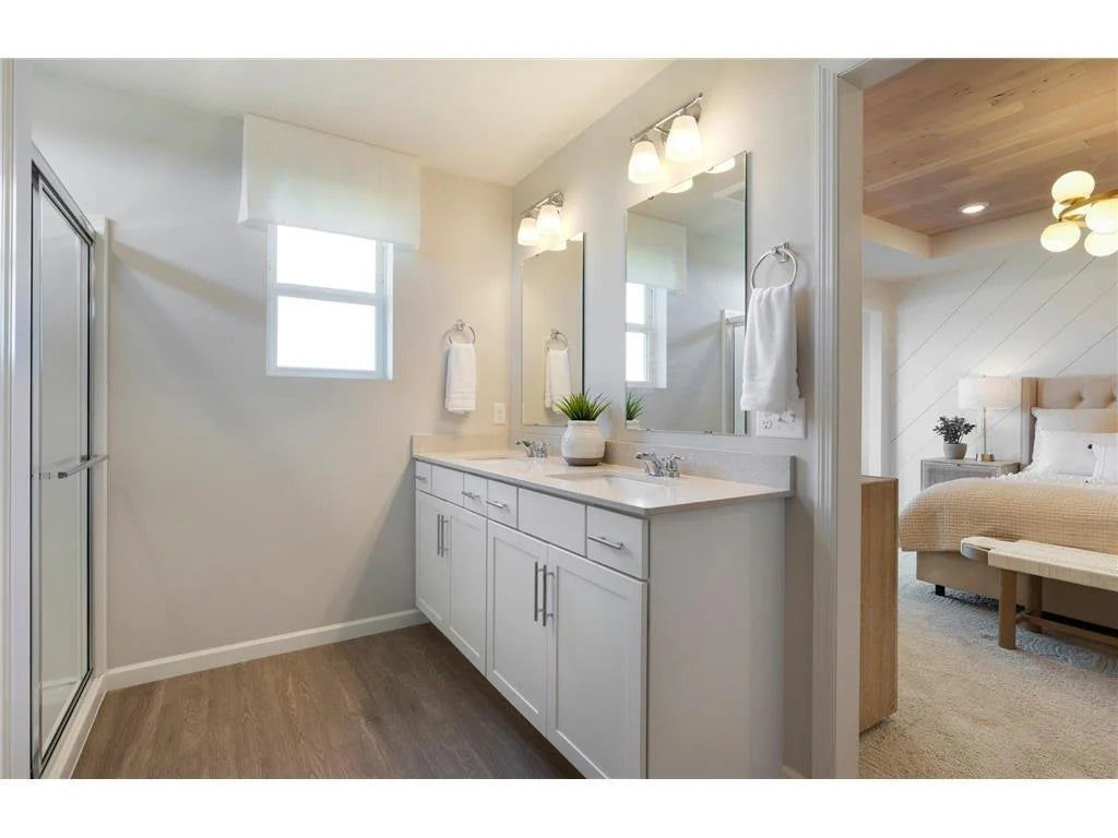 17933 Genoa Drive, Lakeville, MN 55044