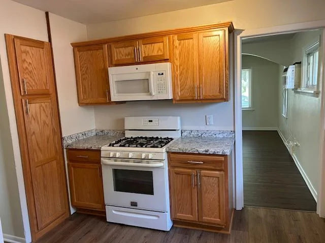1464 Sheldon Street, Saint Paul, MN 55108