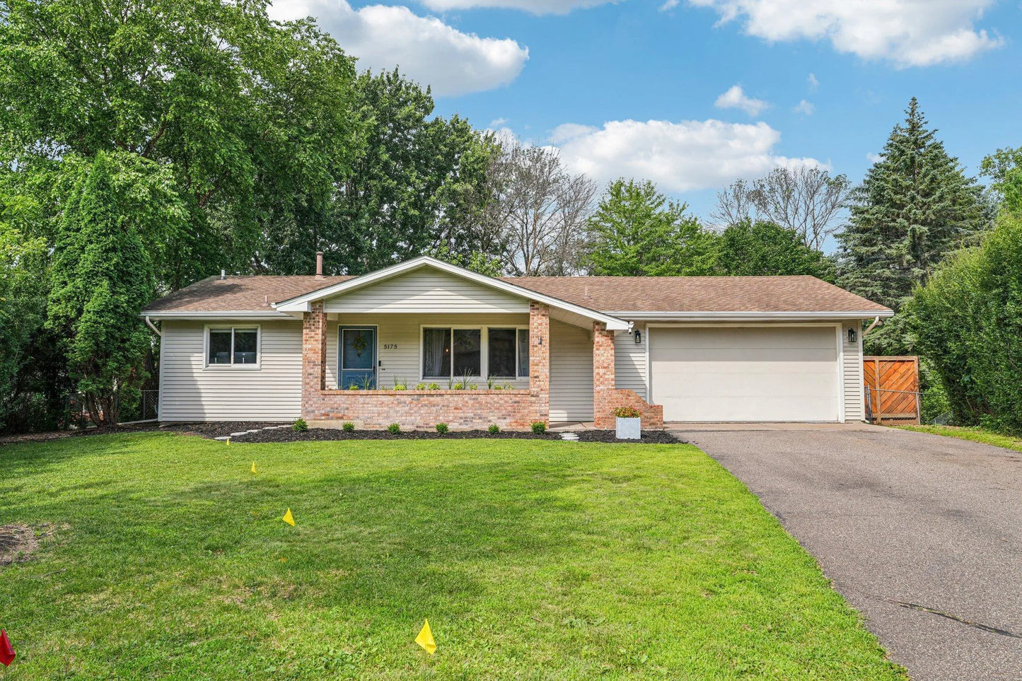 5175 Hemlock Lane, Plymouth, MN 55442