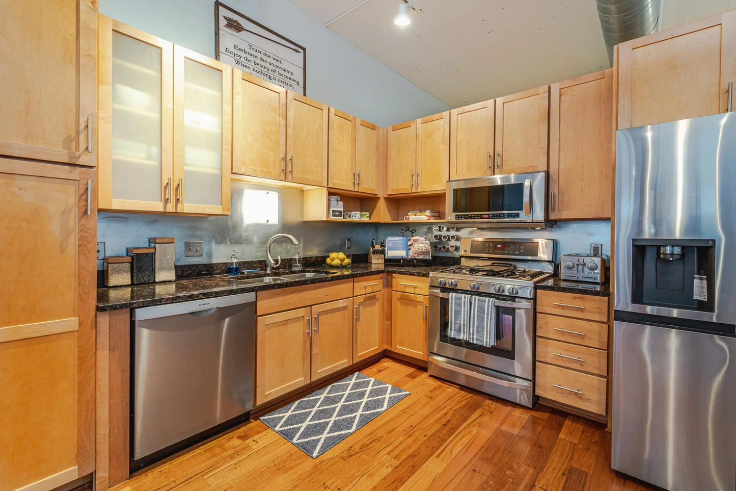 250 Park Avenue, Minneapolis, MN 55415
