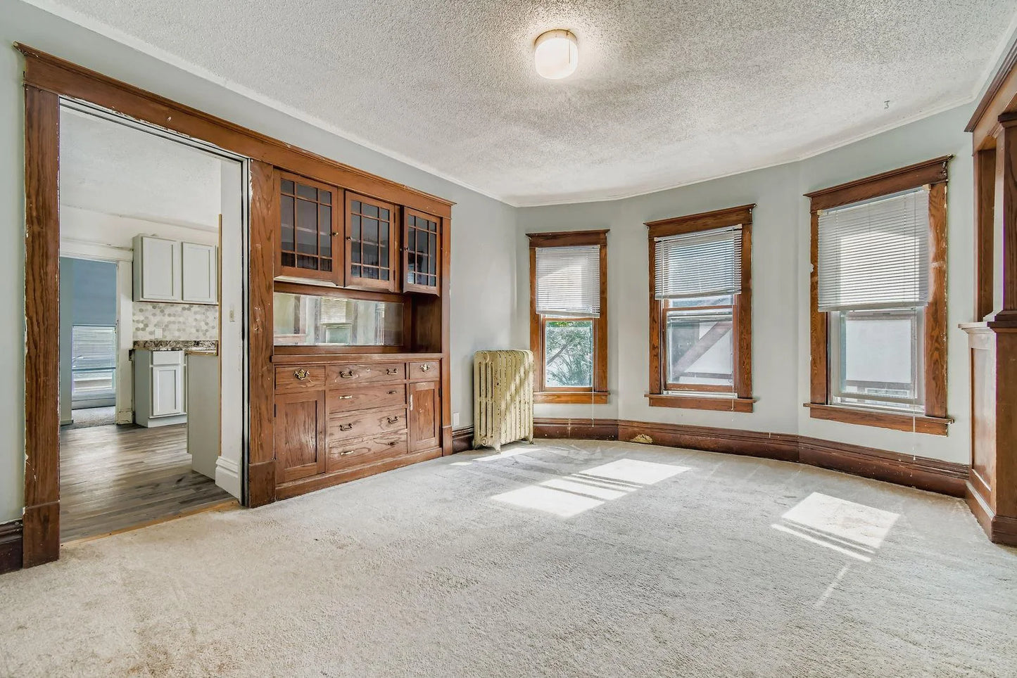 597 Geranium Avenue, Saint Paul, MN 55130