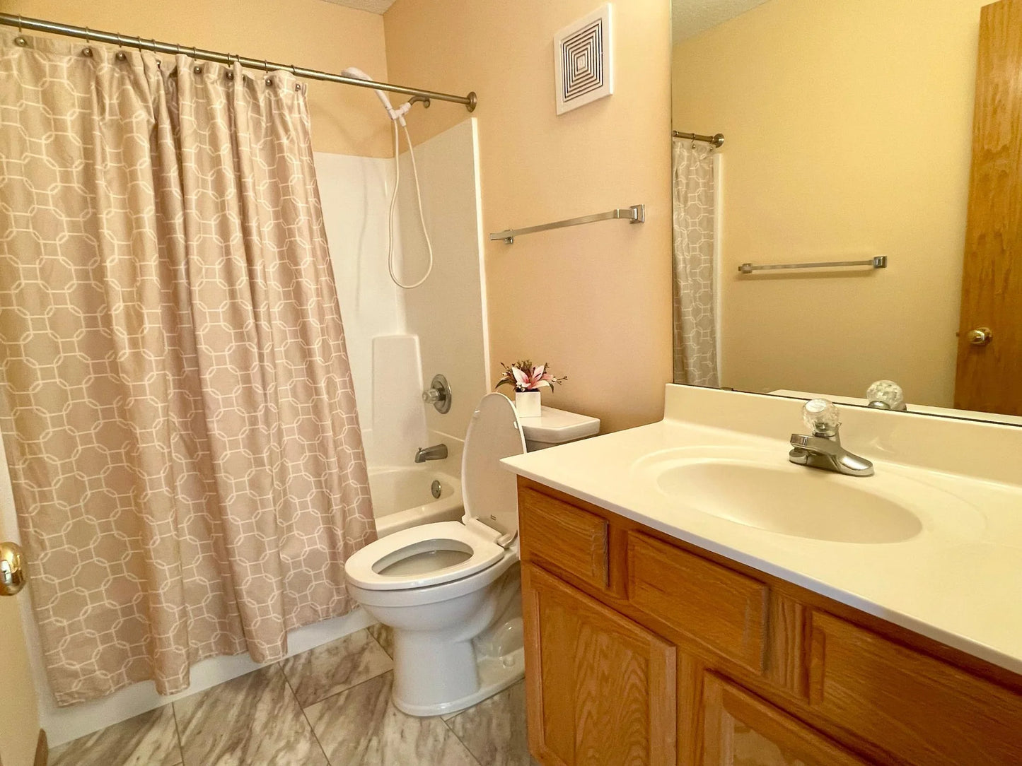 1986 Mathias Road, Shakopee, MN 55379