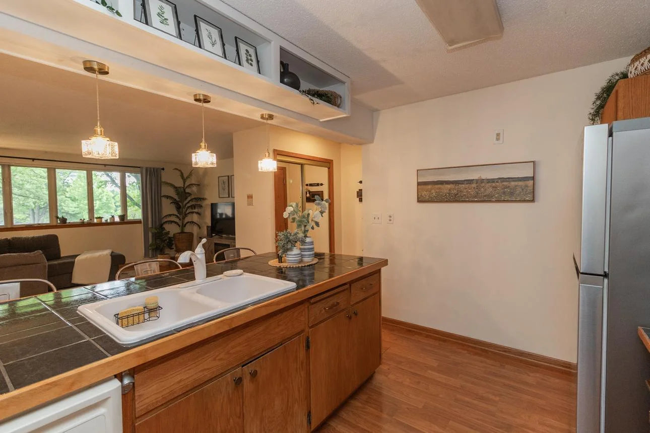 1269 Cleveland Avenue, Saint Paul, MN 55108