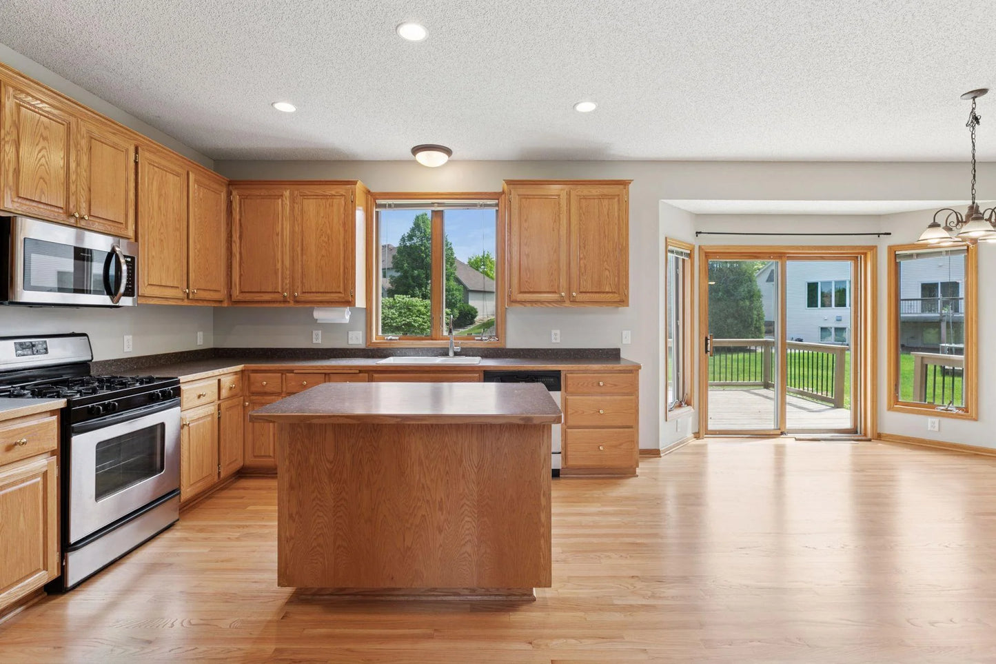 13176 Crolly Court, Rosemount, MN 55068