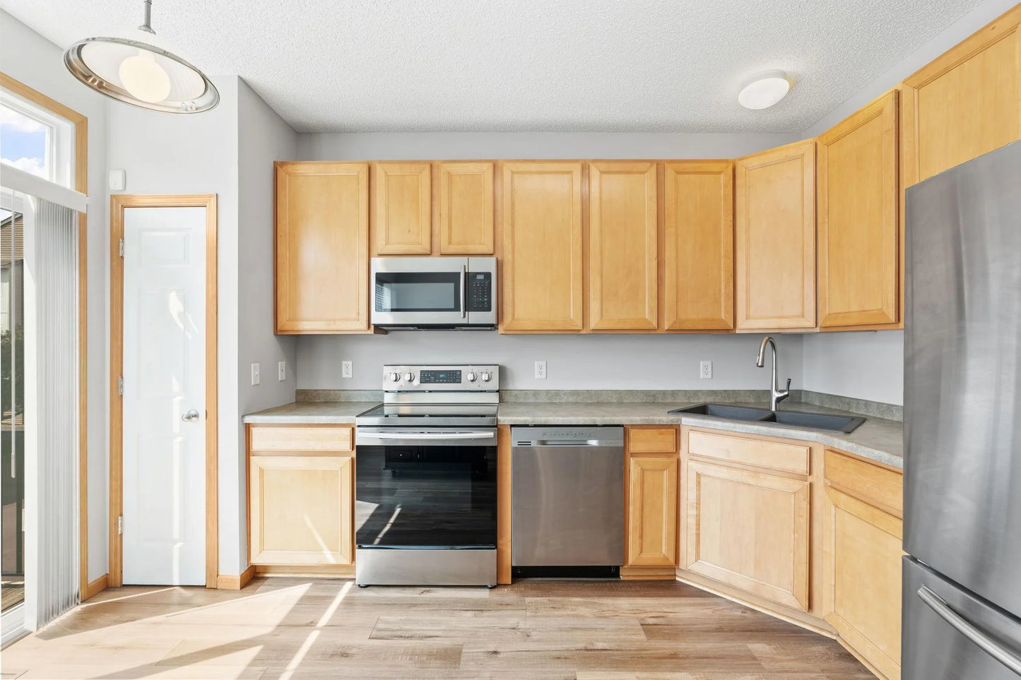 4107 Regent Avenue, Robbinsdale, MN 55422