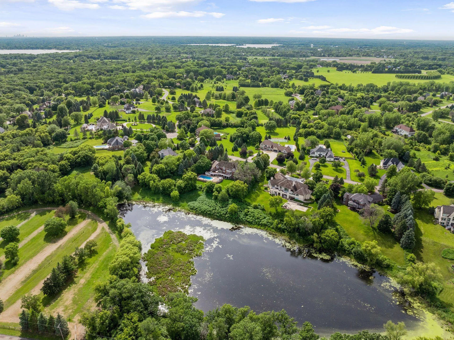 10 Apple Orchard Court, Dellwood, MN 55110