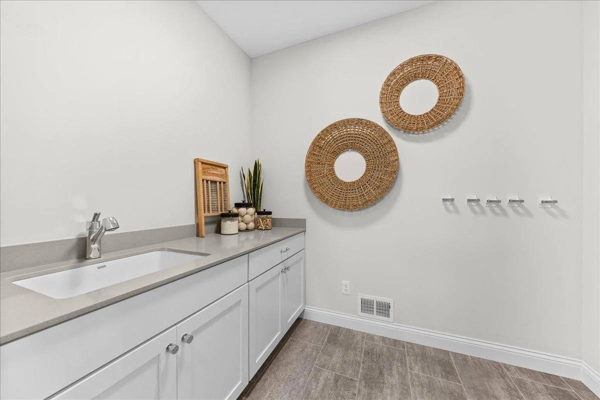 4145 Gable Court, Woodbury, MN 55129