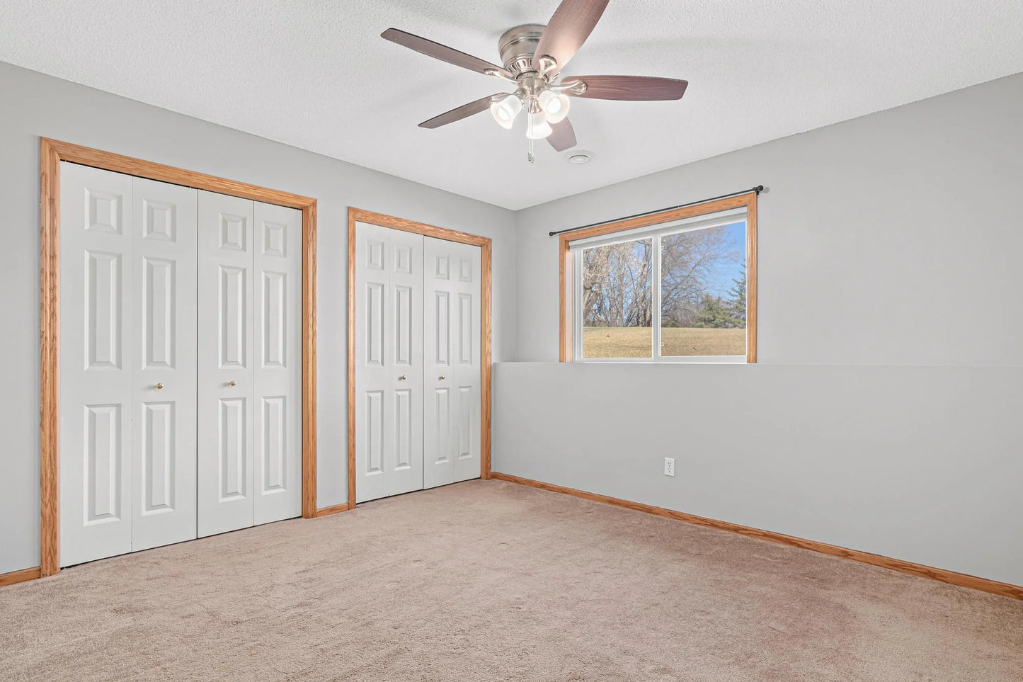 16450 Griffon Lane, Lakeville, MN 55044