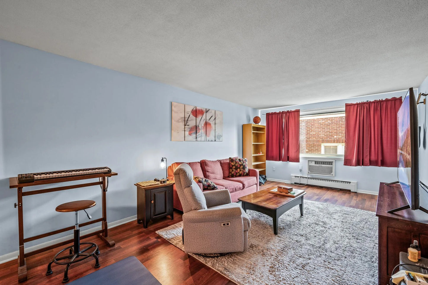 1901 Emerson Avenue, Minneapolis, MN 55403