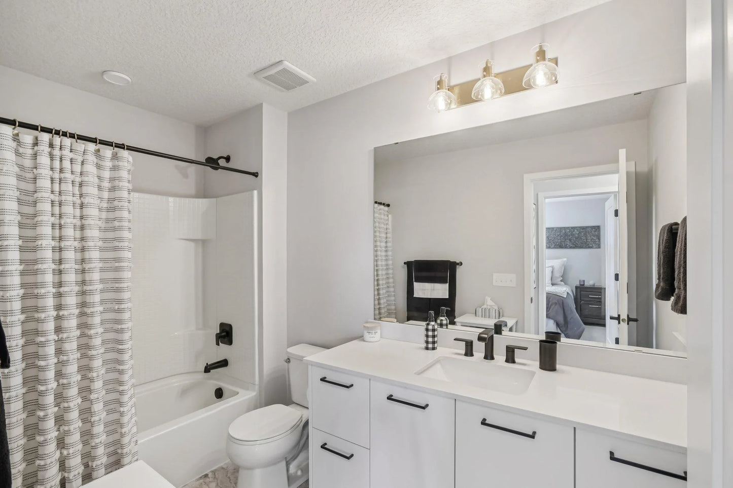 16149 Duvane Way, Lakeville, MN 55044