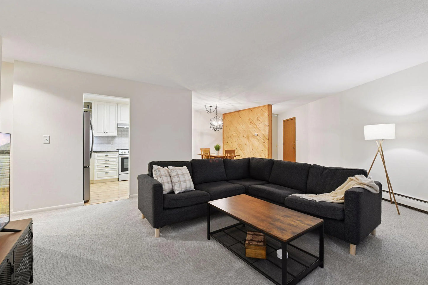 5420 Three Points Boulevard, Mound, MN 55364