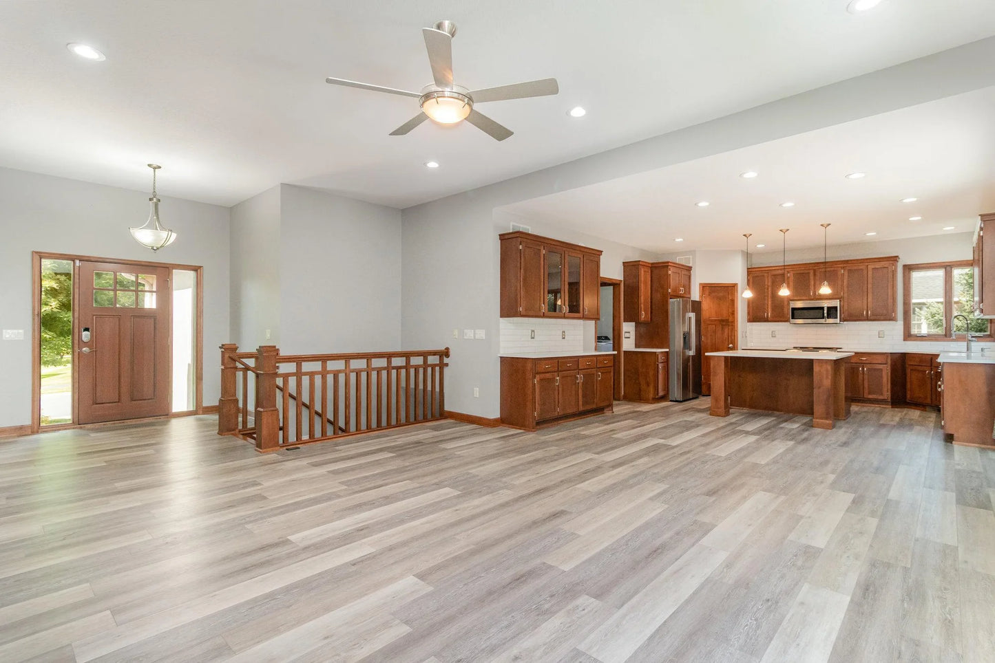 605 Heritage Trail, New Prague, MN 56071
