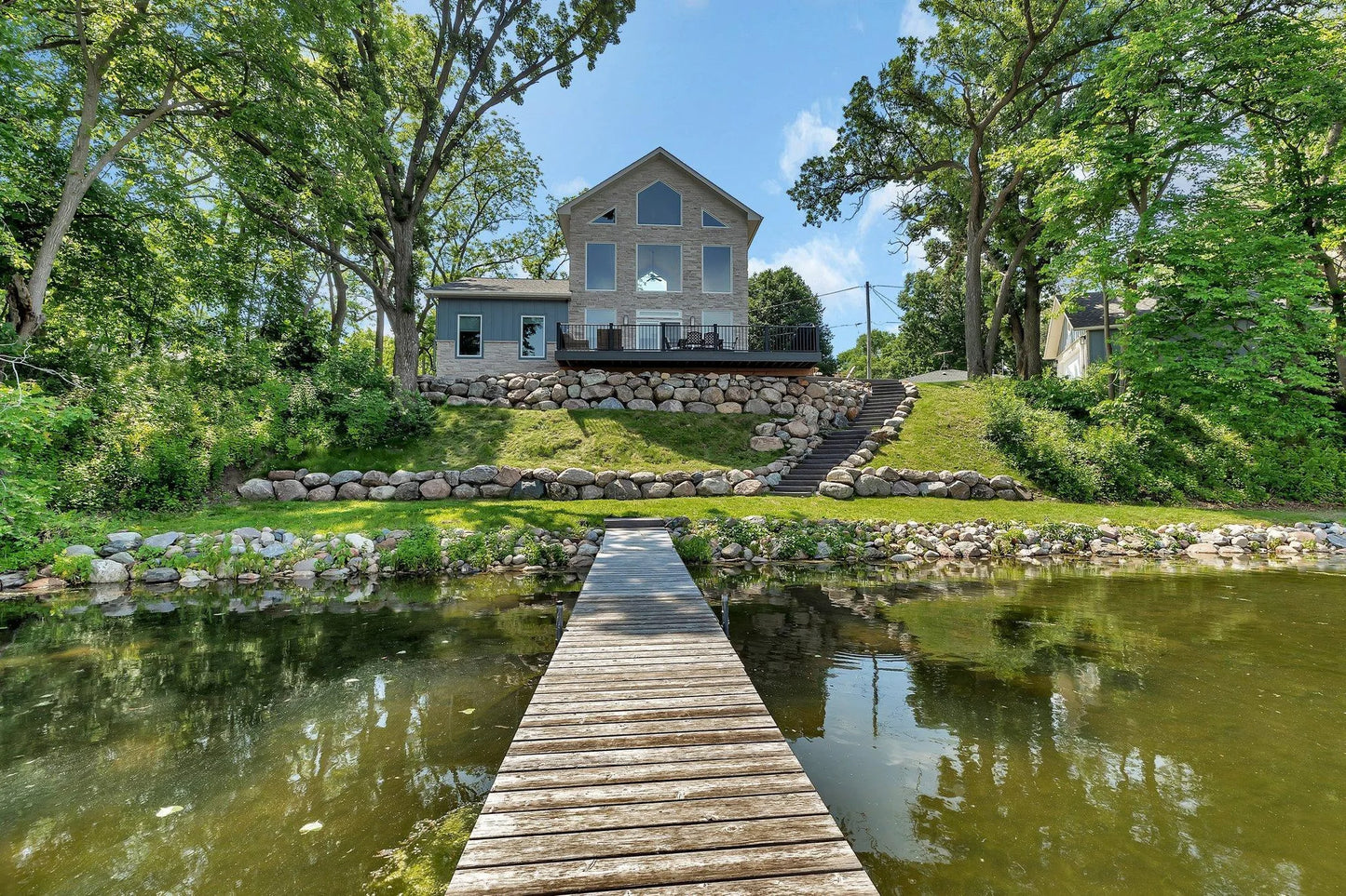 565 Brooks Lake Road, Cokato, MN 55321