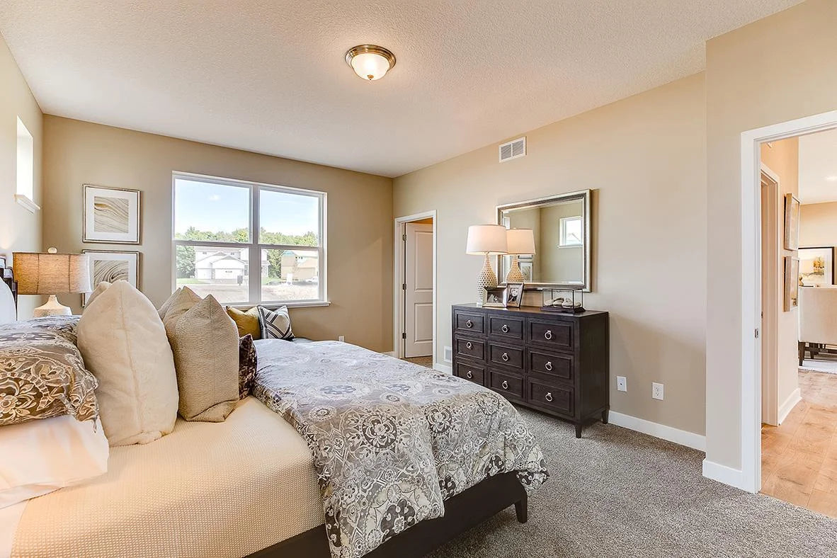 2483 Marsh View Court, Shakopee, MN 55379