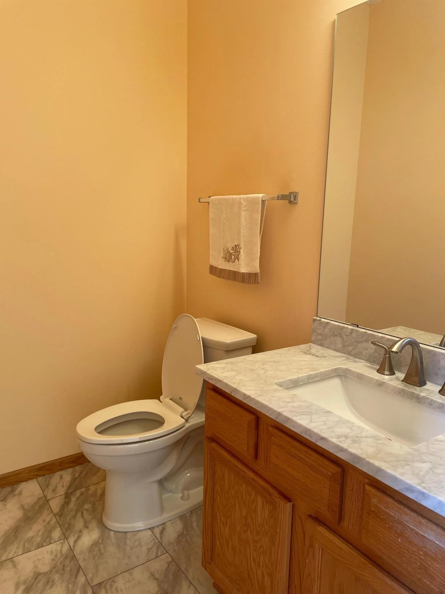 1986 Mathias Road, Shakopee, MN 55379