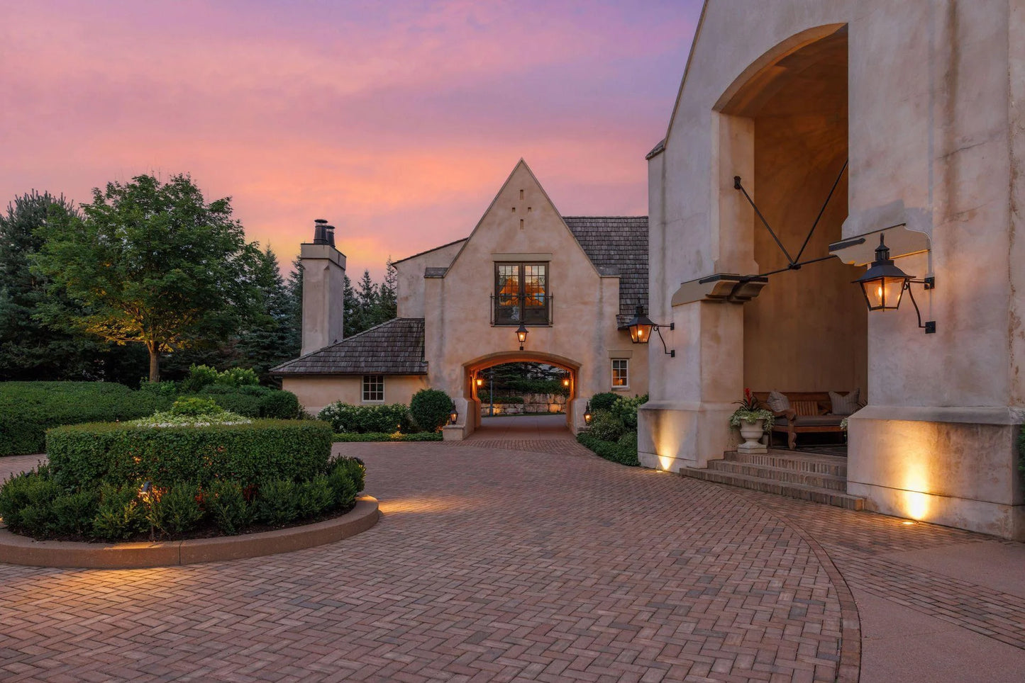 10675 Cavallo Ridge, Eden Prairie, MN 55347