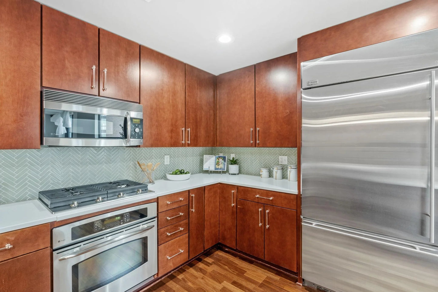 100 3rd Avenue, Minneapolis, MN 55401