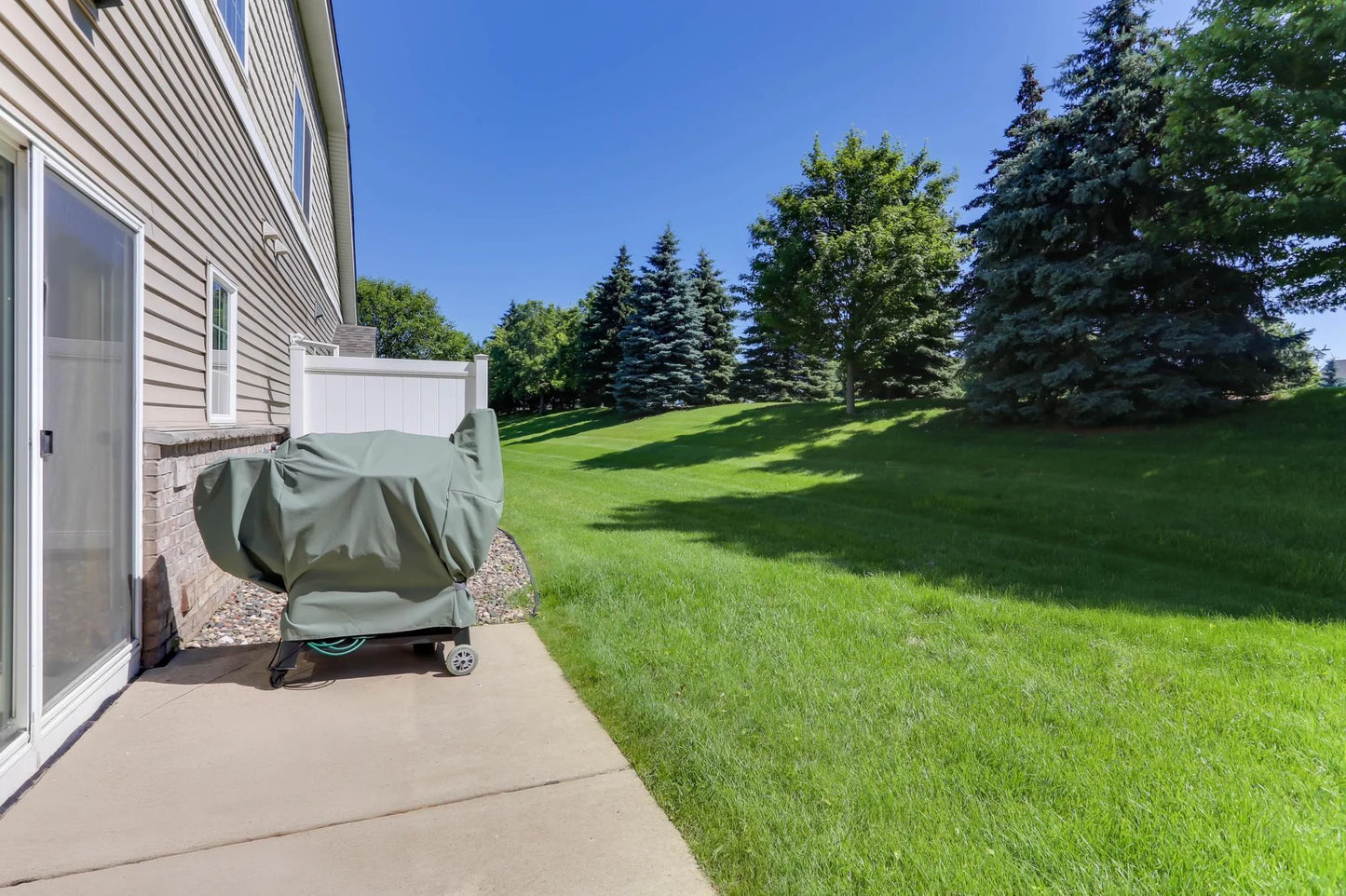 16424 Elm Creek Lane, Lakeville, MN 55044