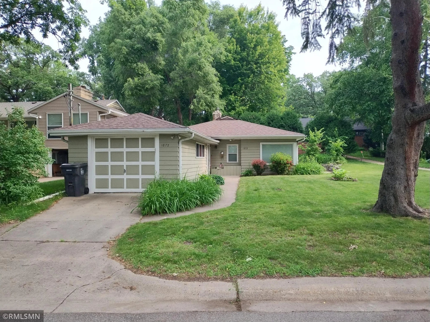 1872 Mississippi River Boulevard, Saint Paul, MN 55116