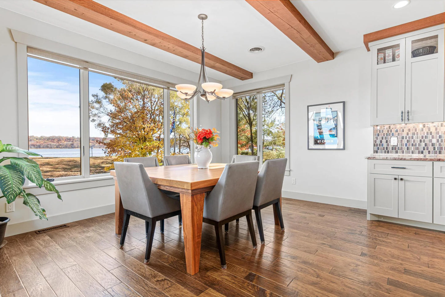 1880 Riviera Avenue, Lake Saint Croix Beach, MN 55043