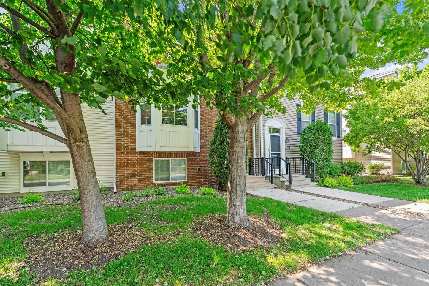 4107 Regent Avenue, Robbinsdale, MN 55422