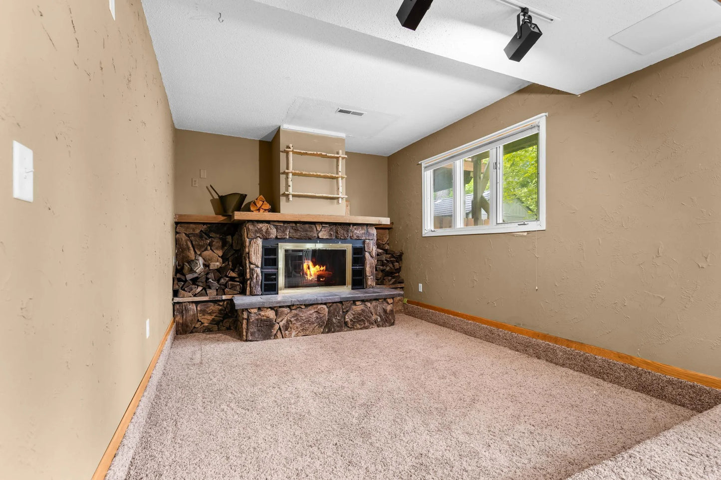 6140 Chaska Road, Shorewood, MN 55331