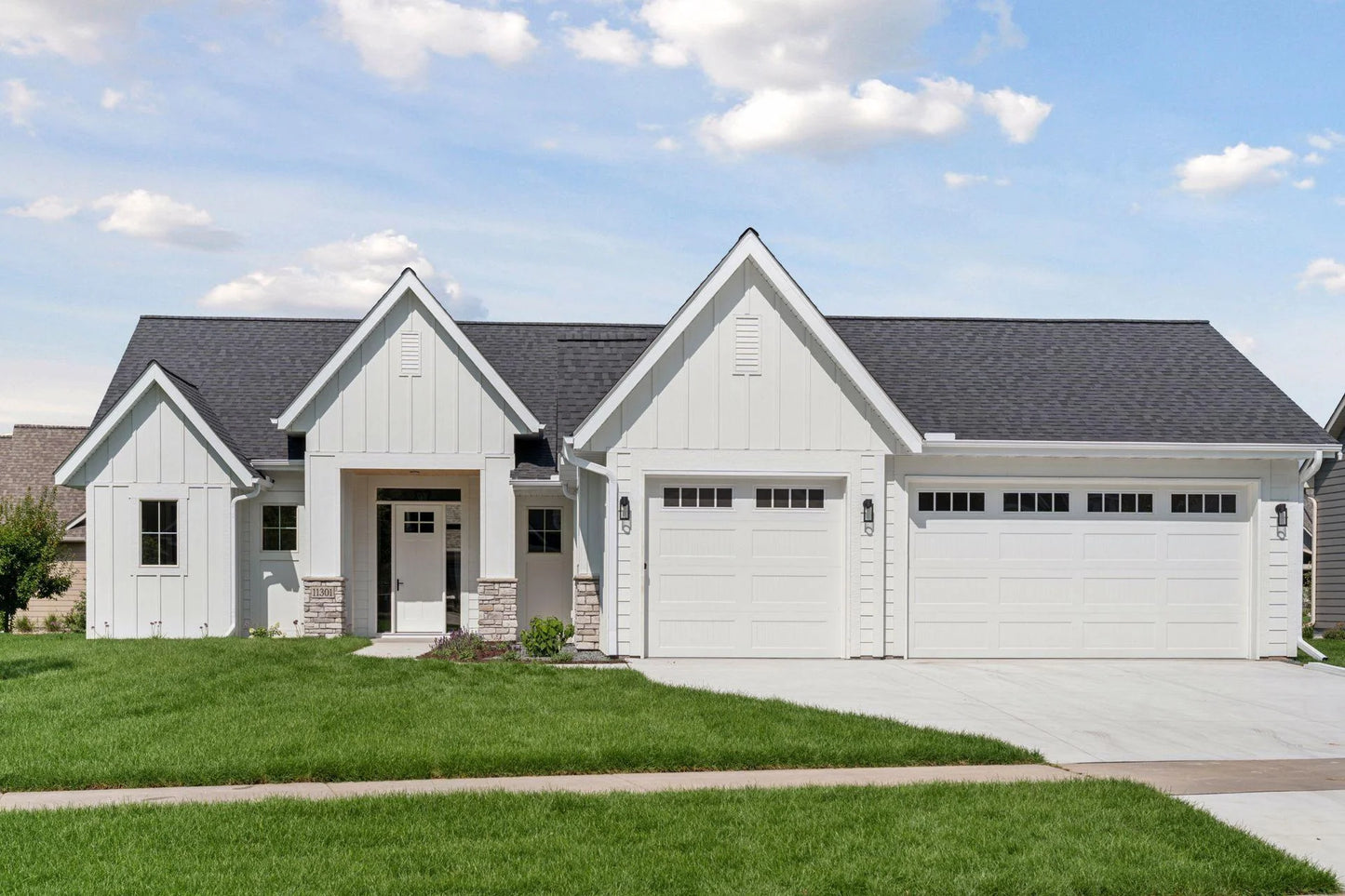 11301 Latrobe Lane, Lake Elmo, MN 55042